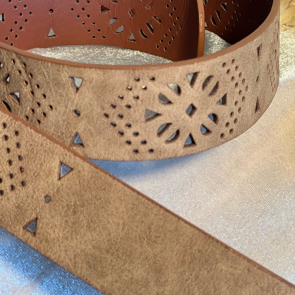 Chic Tan Perforated Belt with Rhinestones on Buckle - Picture 4 of 16
